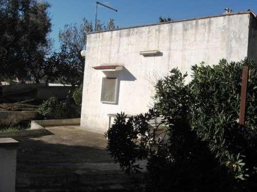 veduta esterna del casolare